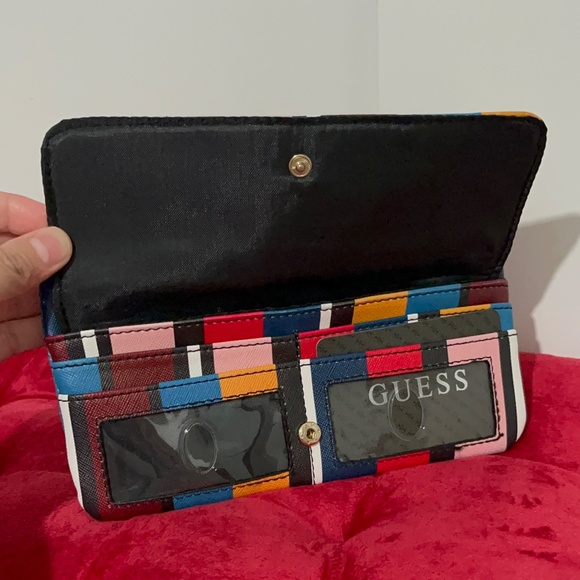 GUESS authentic colorful wristlet - Picture 5 of 7
